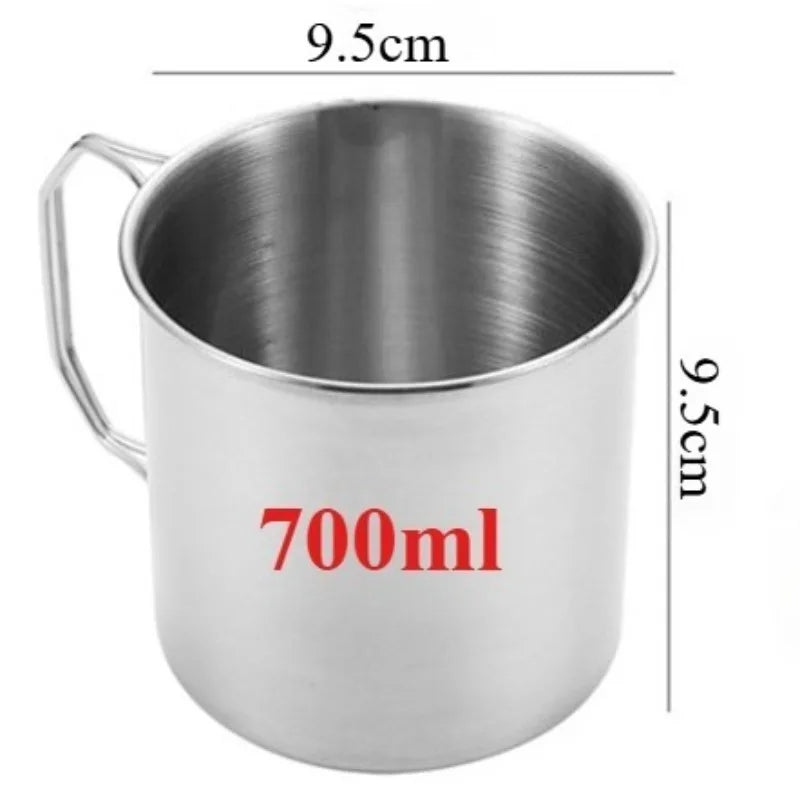 Caneca de Camping em Inox com Alça Dobrável. Leve, ideal para Acampamento, Escotismo, Trilha, Montanhismo e Pescaria.